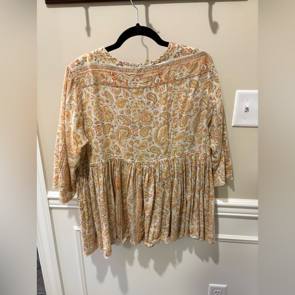 Magnolia Paisley Blouse - Picture 2 of 2